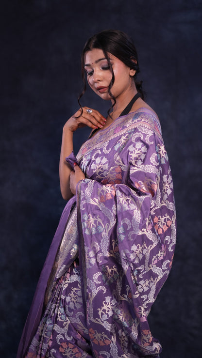Aradhana: Pure Katan silk handwoven Banarasi saree