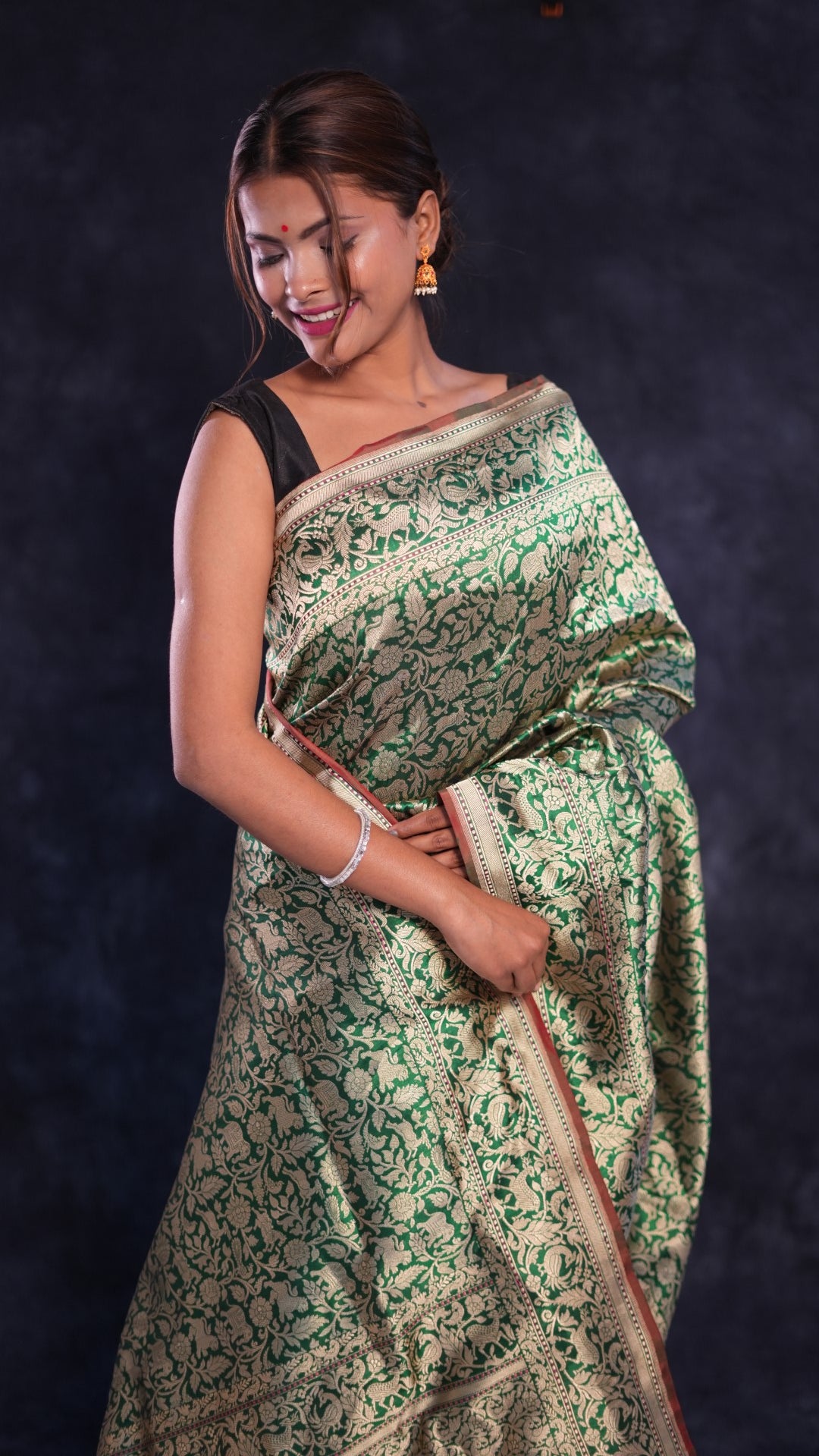 Bhavy: Pure Katan silk handwoven Banarasi saree