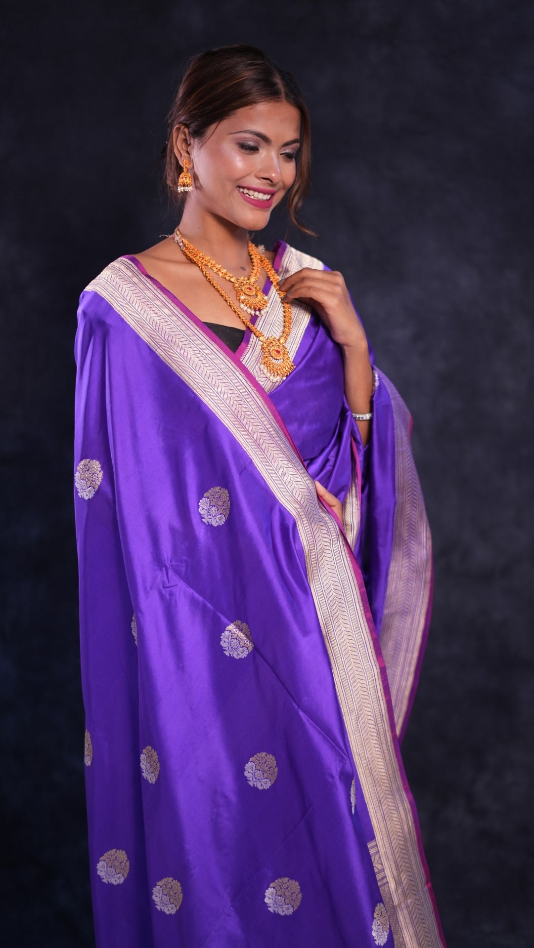 Sona-Rupa Luxurious Katan silk Banarasi saree